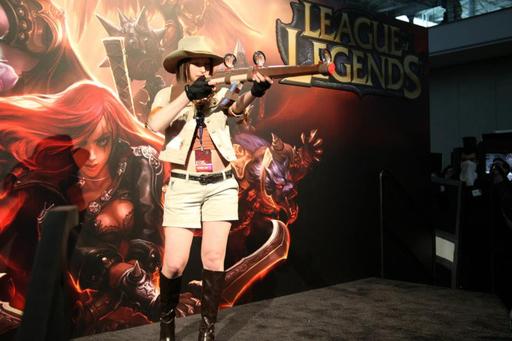 Лига Легенд - Косплей по LoL на PAX East 2012